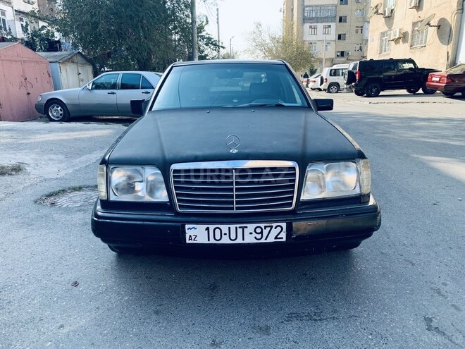 Mercedes E 230 1991, 241,041 km - 2.3 l - Sumqayıt
