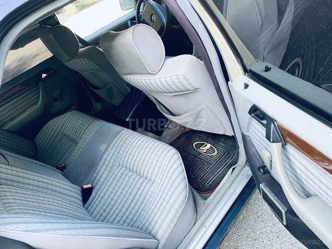 Mercedes E 230 1991, 241,041 km - 2.3 l - Sumqayıt