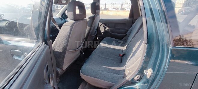 Suzuki  2001, 238,000 km - 1.3 l - Bakı