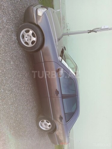 Mercedes C 180 1994, 360,000 km - 1.8 л - Salyan