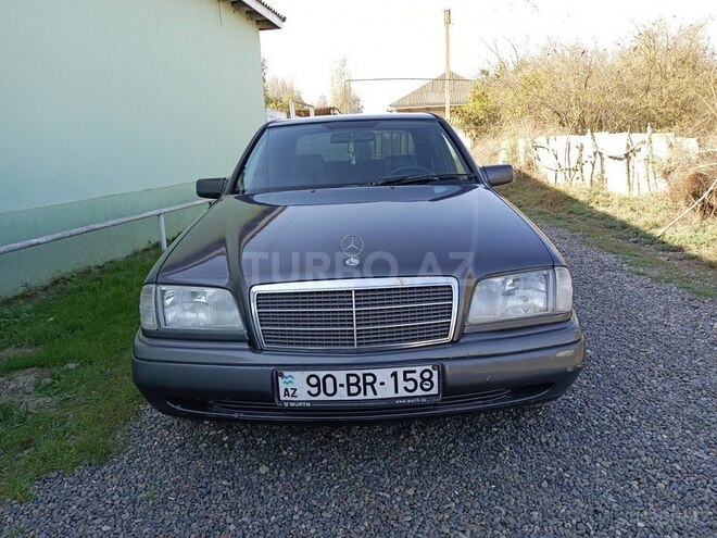 Mercedes C 180 1994, 360,000 km - 1.8 л - Salyan