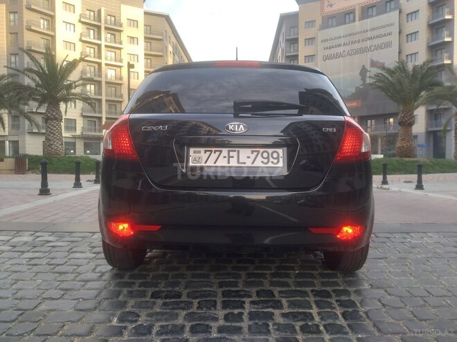 Kia Ceed 2011, 293,000 km - 1.6 l - Bakı