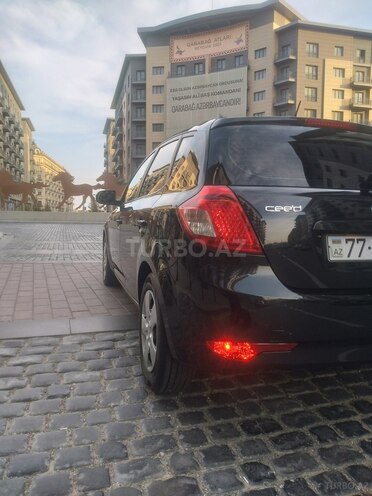Kia Ceed 2011, 293,000 km - 1.6 l - Bakı
