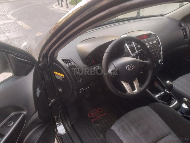 Kia Ceed 2011, 293,000 km - 1.6 l - Bakı