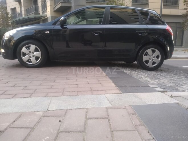 Kia Ceed 2011, 293,000 km - 1.6 l - Bakı