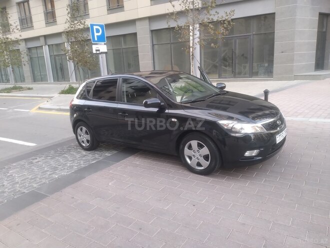 Kia Ceed 2011, 293,000 km - 1.6 l - Bakı