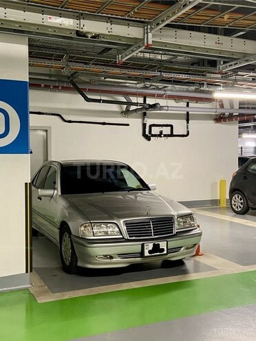 Mercedes C 200 1998, 298,000 km - 2.0 l - Bakı