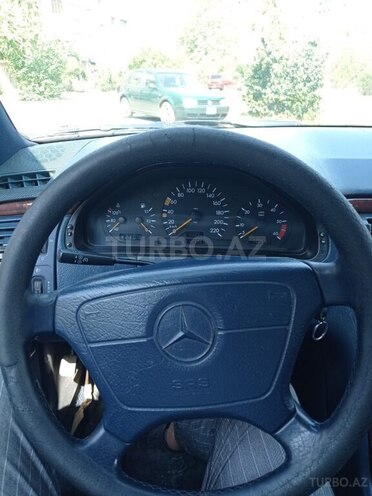 Mercedes E 220 1998, 405,963 km - 2.2 л - Gəncə