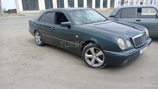 Mercedes E 230 1996, 450,000 km - 2.3 l - Şəmkir