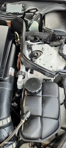 Mercedes E 320 2003, 278,000 km - 3.2 l - Şəmkir