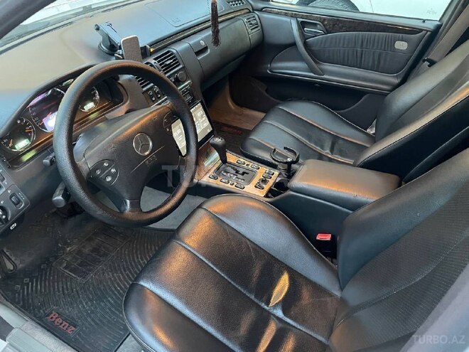 Mercedes E 240 1997, 260,000 km - 2.4 л - Bakı