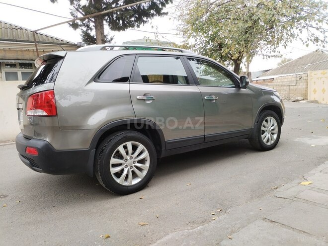 Kia Sorento 2010, 160,000 km - 2.0 л - Tovuz