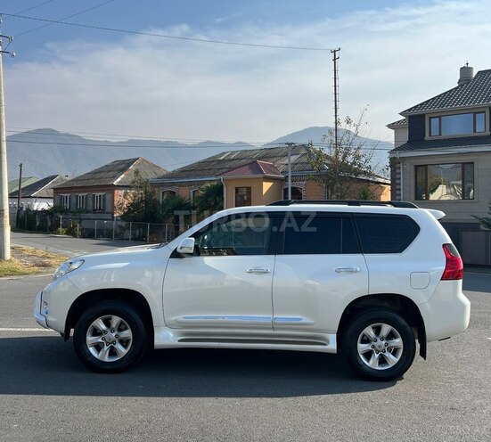 Toyota Prado 2012, 252,000 km - 2.7 l - Zaqatala