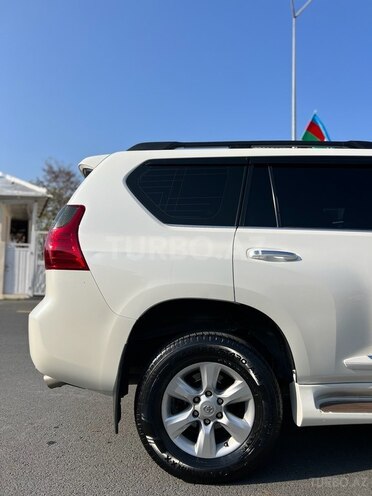 Toyota Prado 2012, 252,000 km - 2.7 l - Zaqatala