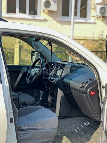 Toyota Prado 2012, 252,000 km - 2.7 l - Zaqatala