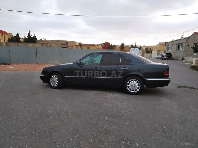 Mercedes E 220 2000, 390,000 km - 2.2 l - Bakı