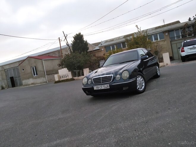 Mercedes E 220 2000, 390,000 km - 2.2 l - Bakı