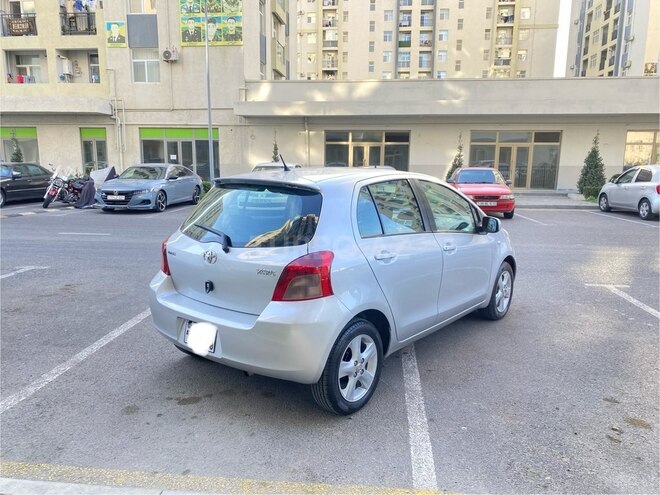 Toyota Yaris 2007, 235,000 km - 1.3 l - Bakı