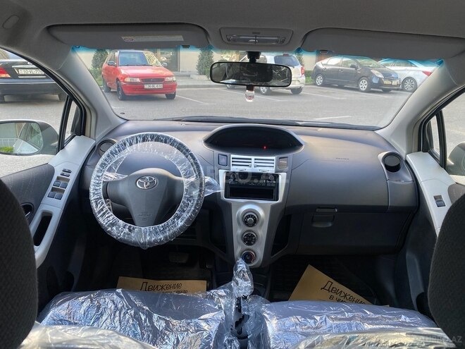 Toyota Yaris 2007, 235,000 km - 1.3 l - Bakı