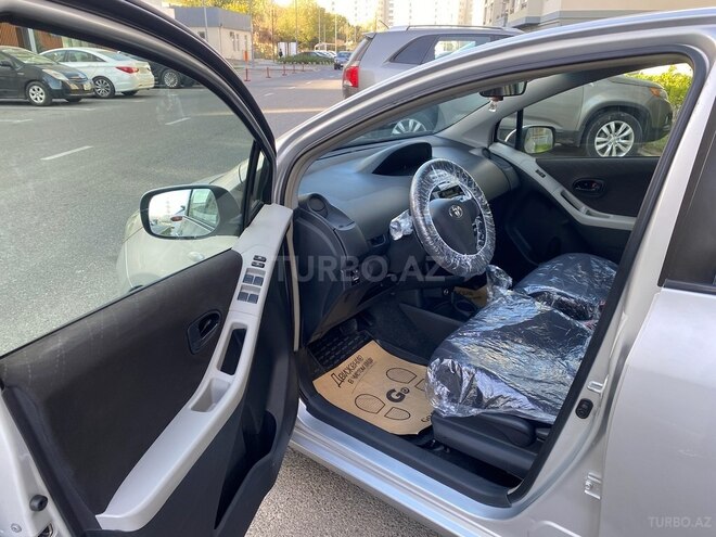 Toyota Yaris 2007, 235,000 km - 1.3 l - Bakı