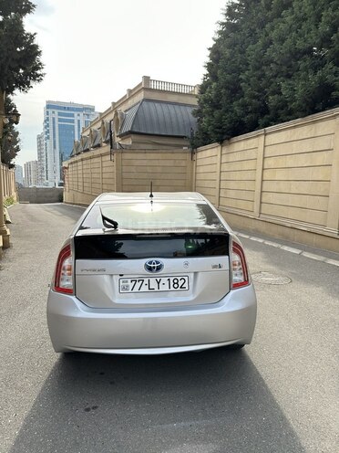Toyota Prius 2015, 141,000 km - 1.8 l - Bakı