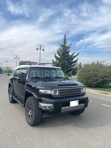 Toyota FJ Cruiser 2006, 182,000 km - 4.0 l - Bakı