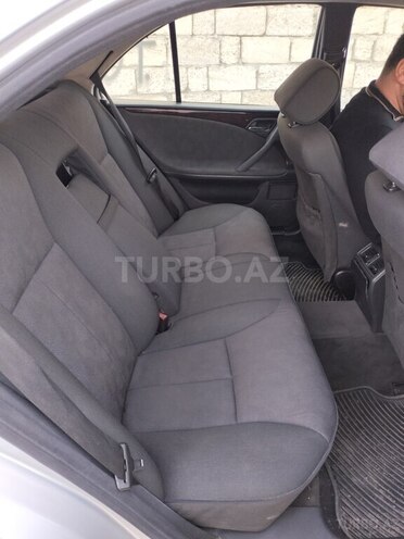 Mercedes E 220 2000, 440,000 km - 2.2 l - Bakı