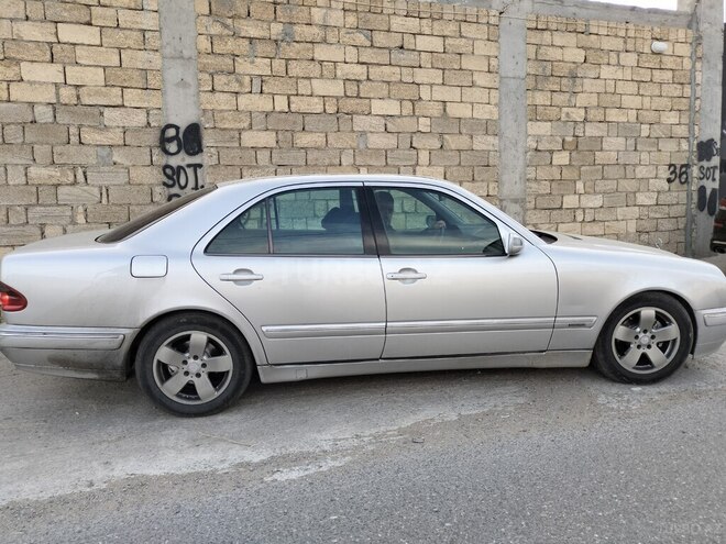 Mercedes E 220 2000, 440,000 km - 2.2 l - Bakı