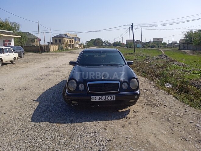 Mercedes E 290 1998, 650,000 km - 1.9 л - Xudat
