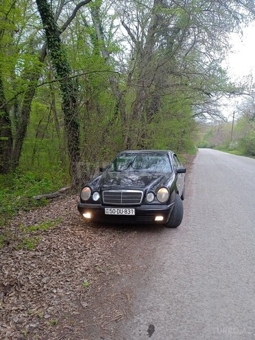Mercedes E 290 1998, 650,000 km - 1.9 л - Xudat