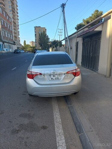 Toyota Corolla 2015, 167,000 km - 1.8 л - Bakı