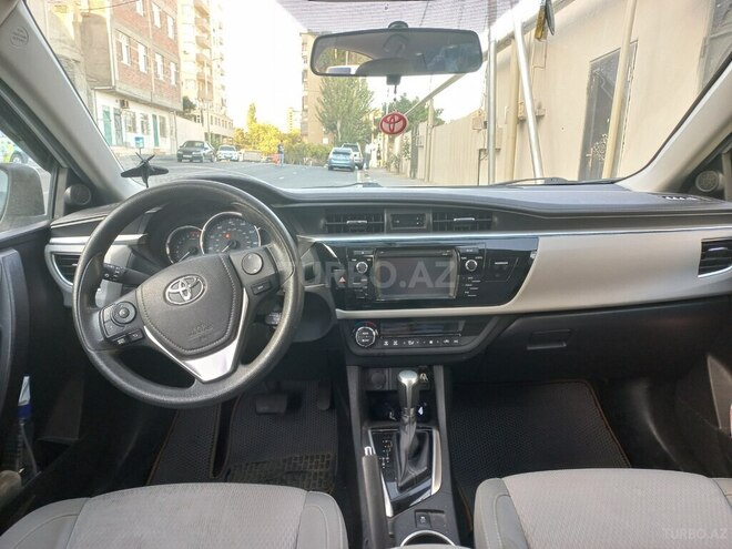 Toyota Corolla 2015, 167,000 km - 1.8 л - Bakı
