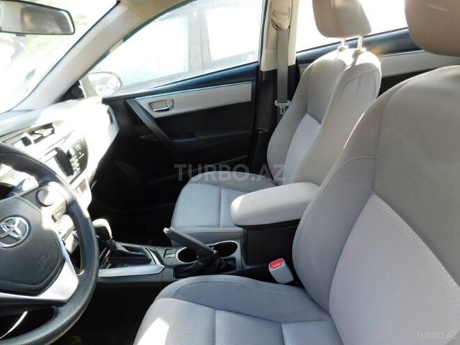 Toyota Corolla 2015, 167,000 km - 1.8 л - Bakı