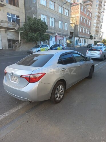 Toyota Corolla 2015, 167,000 km - 1.8 л - Bakı