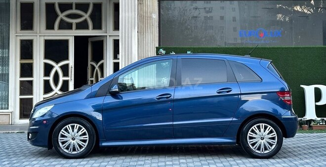 Mercedes B 180 2008, 90,000 km - 1.7 l - Bakı