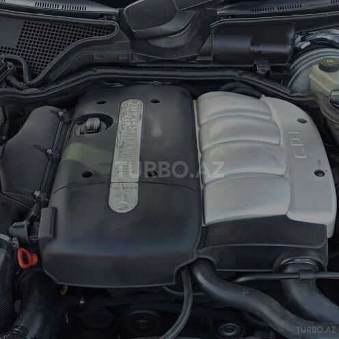 Mercedes E 220 1999, 290,000 km - 2.2 l - Bakı