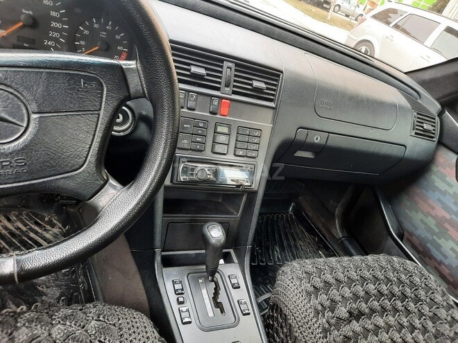 Mercedes C 200 1995, 332,050 km - 2.0 л - Bakı