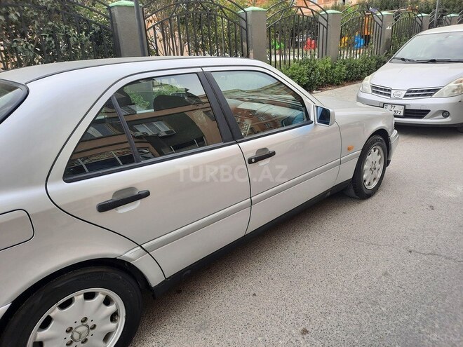 Mercedes C 200 1995, 332,050 km - 2.0 л - Bakı