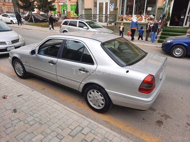 Mercedes C 200 1995, 332,050 km - 2.0 л - Bakı