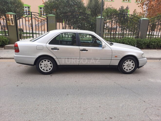 Mercedes C 200 1995, 332,050 km - 2.0 л - Bakı