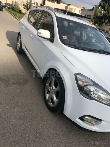 Kia Ceed 2011, 146,000 km - 2.0 l - Bakı