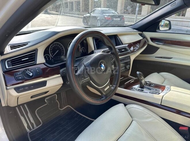 BMW 750 2010, 120,000 km - 4.4 л - Bakı
