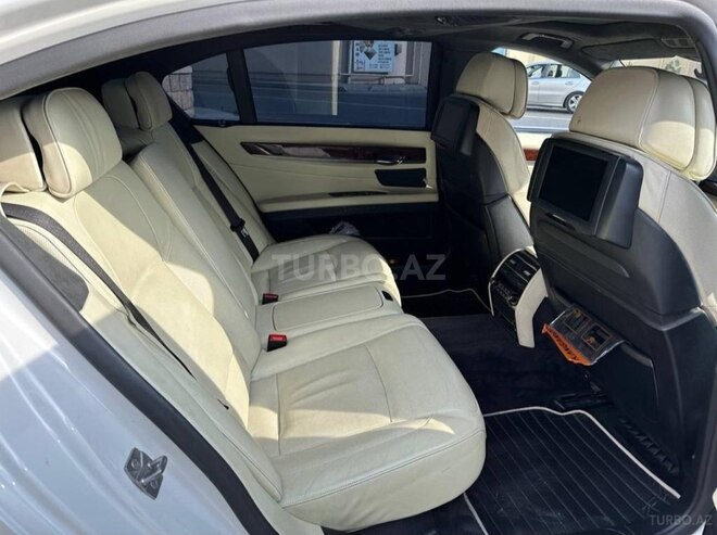 BMW 750 2010, 120,000 km - 4.4 л - Bakı