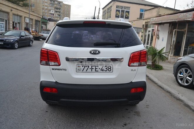 Kia Sorento 2011, 194,000 km - 2.0 l - Bakı