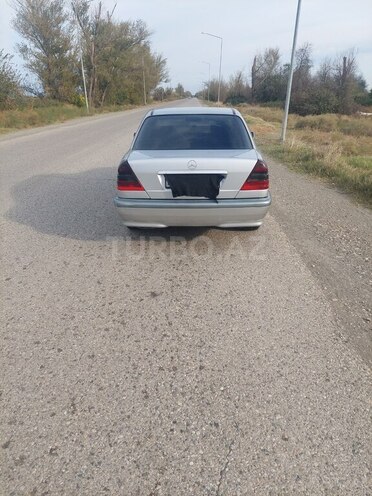 Mercedes C 220 1999, 295,000 km - 2.2 л - Bakı