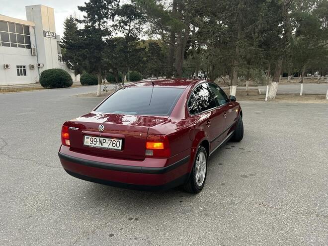Volkswagen Passat 1998, 267,946 km - 1.8 l - Sumqayıt