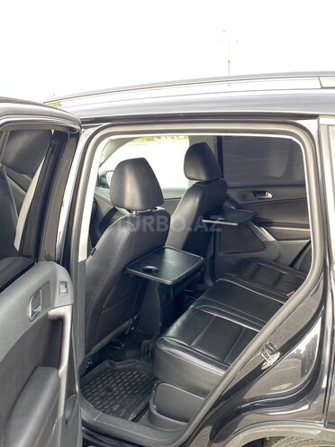 Volkswagen Tiguan 2009, 245,000 km - 2.0 l - Bakı