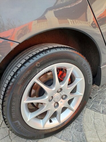 Toyota Corolla 2007, 204,000 km - 1.4 l - Bakı