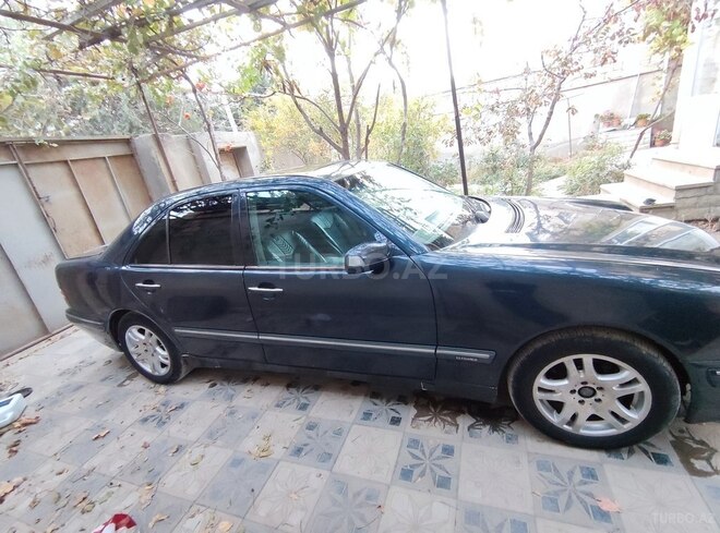 Mercedes E 200 2001, 353,625 km - 2.0 l - Bakı