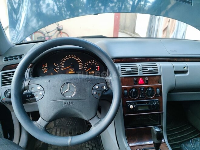 Mercedes E 200 2001, 353,625 km - 2.0 l - Bakı